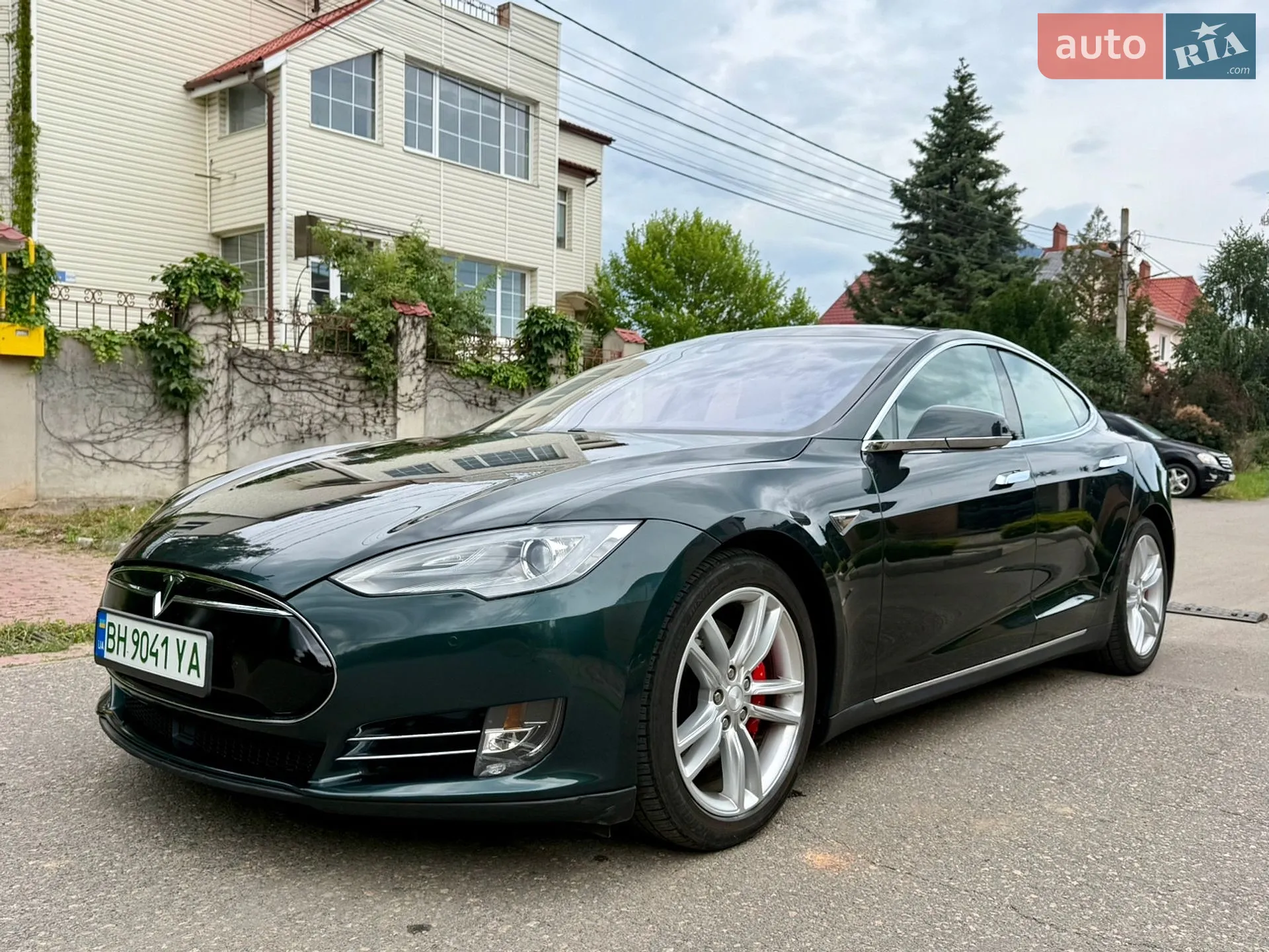 2014 Tesla Model S - мініатюра 2