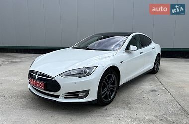 Ліфтбек Tesla Model S 2013 в Вінниці