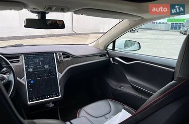 Ліфтбек Tesla Model S 2013 в Вінниці