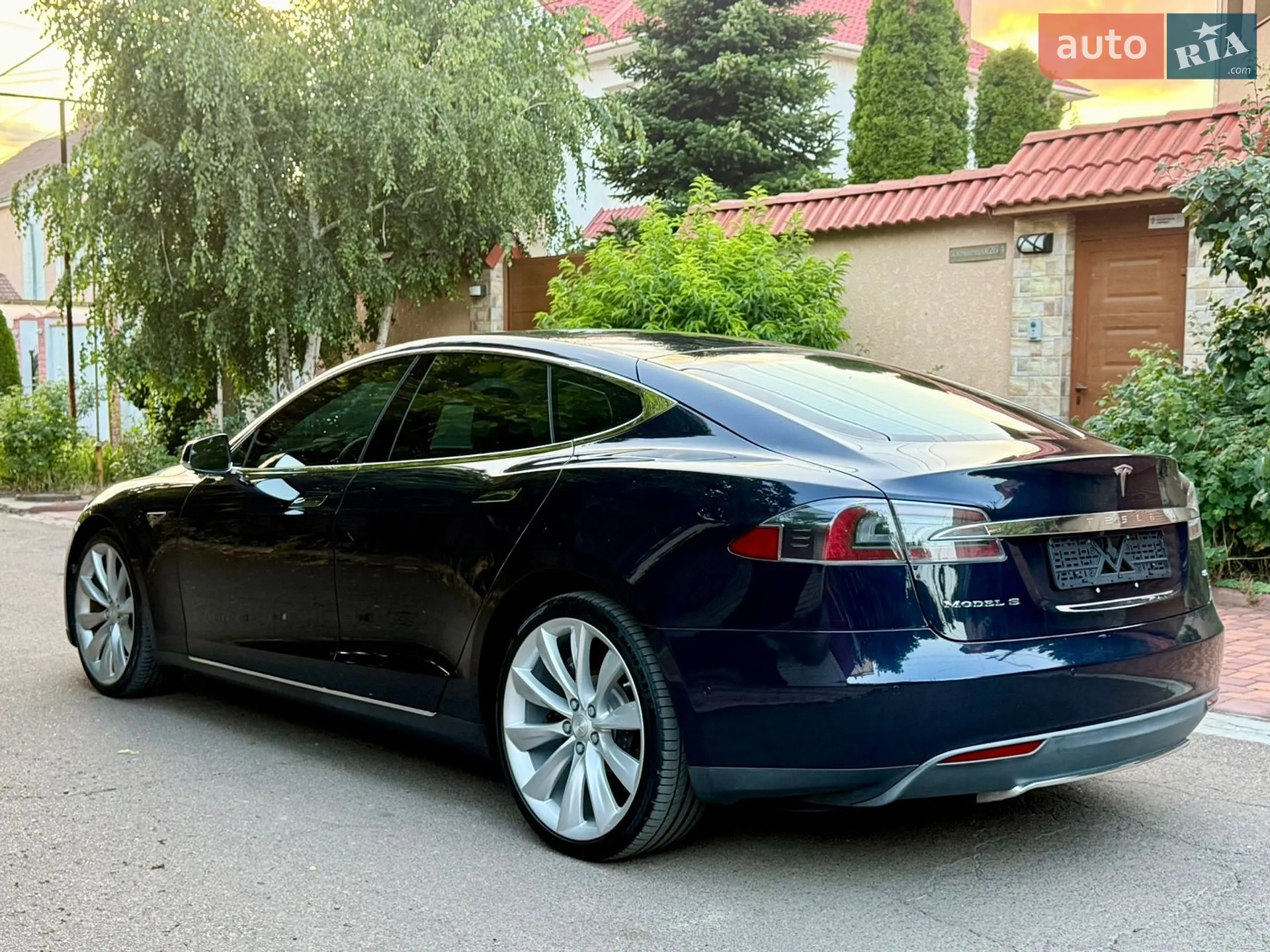 2015 Tesla Model S - мініатюра 5