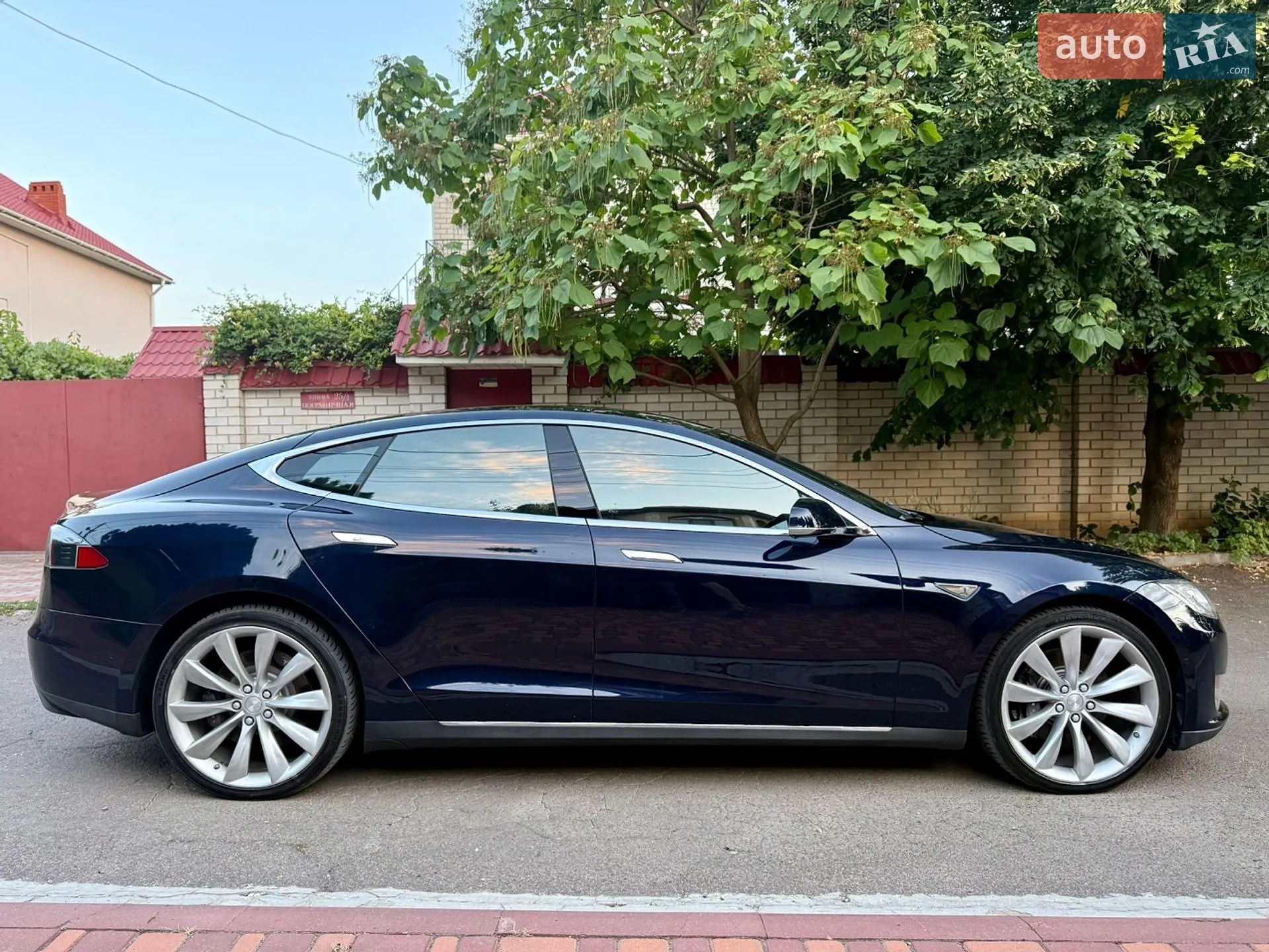 2015 Tesla Model S - мініатюра 9