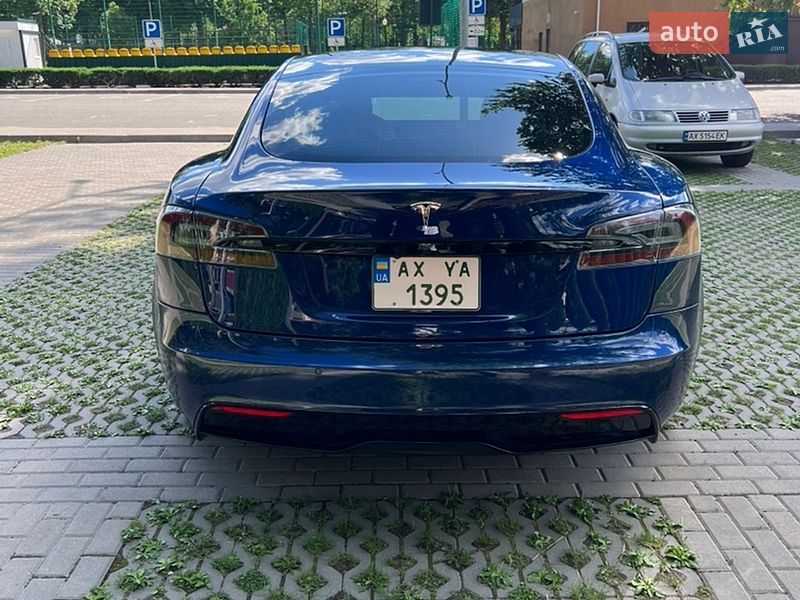 Ліфтбек Tesla Model S 2022 в Харкові