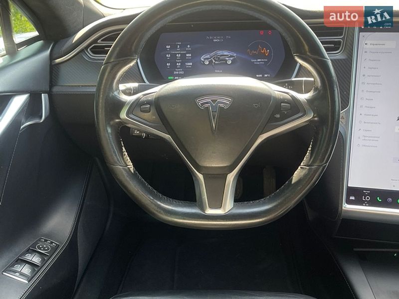 Лифтбек Tesla Model S 2016 в Днепре