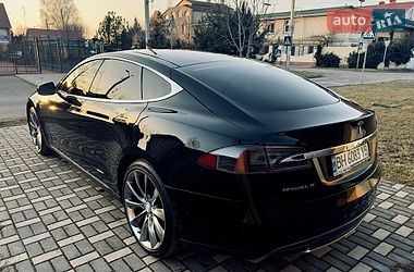 Лифтбек Tesla Model S 2014 в Одессе