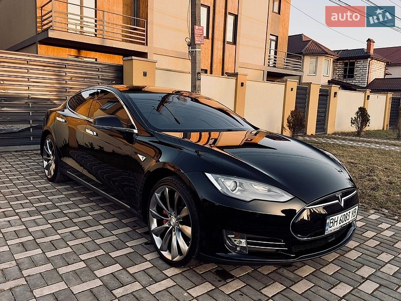 Лифтбек Tesla Model S 2014 в Одессе