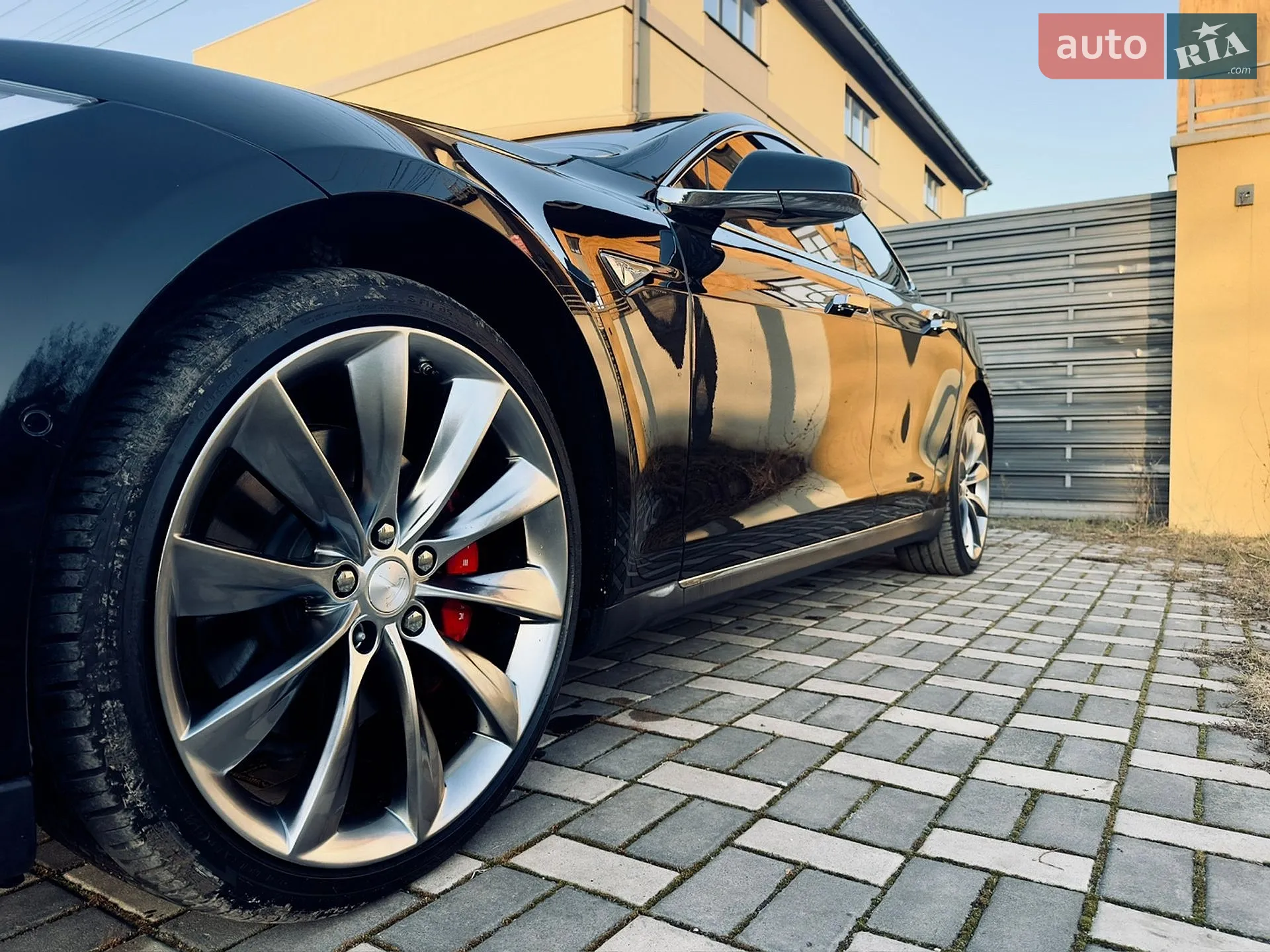 2014 Tesla Model S - мініатюра 15