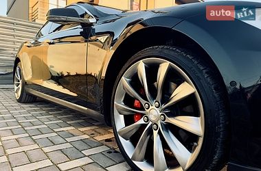 Лифтбек Tesla Model S 2014 в Одессе