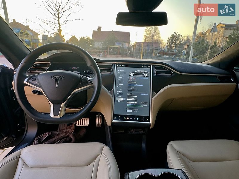 Лифтбек Tesla Model S 2014 в Одессе