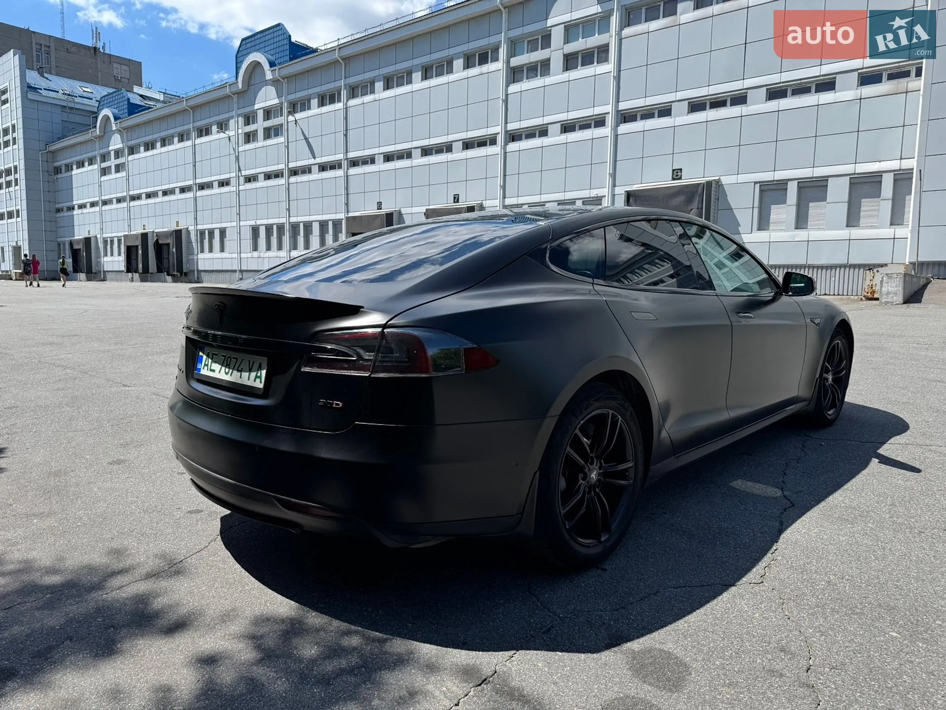 2015 Tesla Model S - мініатюра 11