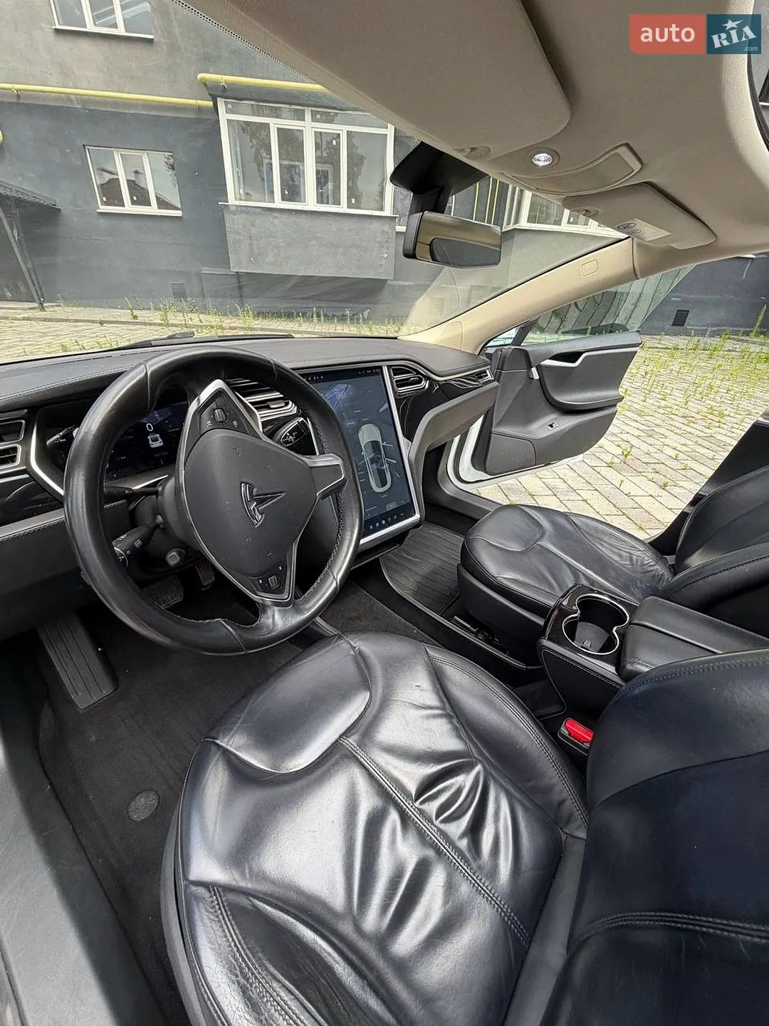 2014 Tesla Model S - мініатюра 5
