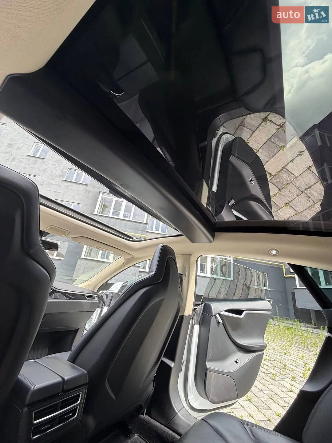 2014 Tesla Model S - мініатюра 14