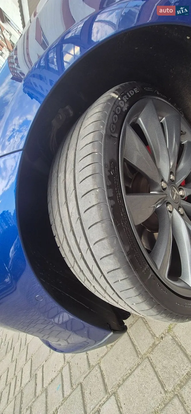 2015 Tesla Model S - мініатюра 2