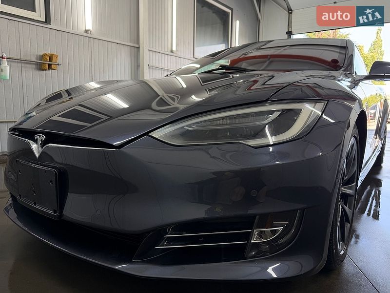 Ліфтбек Tesla Model S 2018 в Дрогобичі фото 7 Ліфтбек Tesla Model S 2018 в Дрогобичі