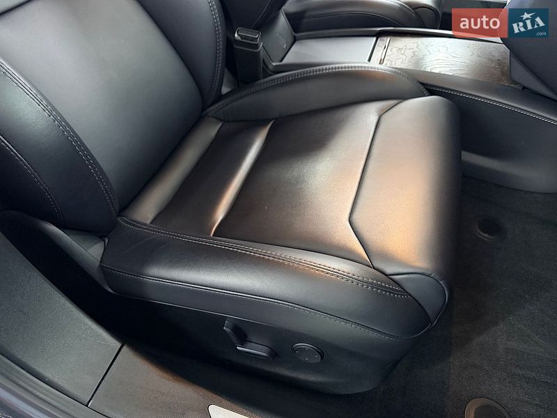 Ліфтбек Tesla Model S 2018 в Дрогобичі фото 50 Ліфтбек Tesla Model S 2018 в Дрогобичі