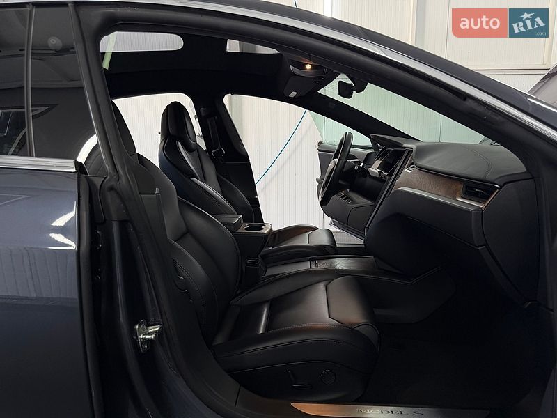 Ліфтбек Tesla Model S 2018 в Дрогобичі фото 53 Ліфтбек Tesla Model S 2018 в Дрогобичі