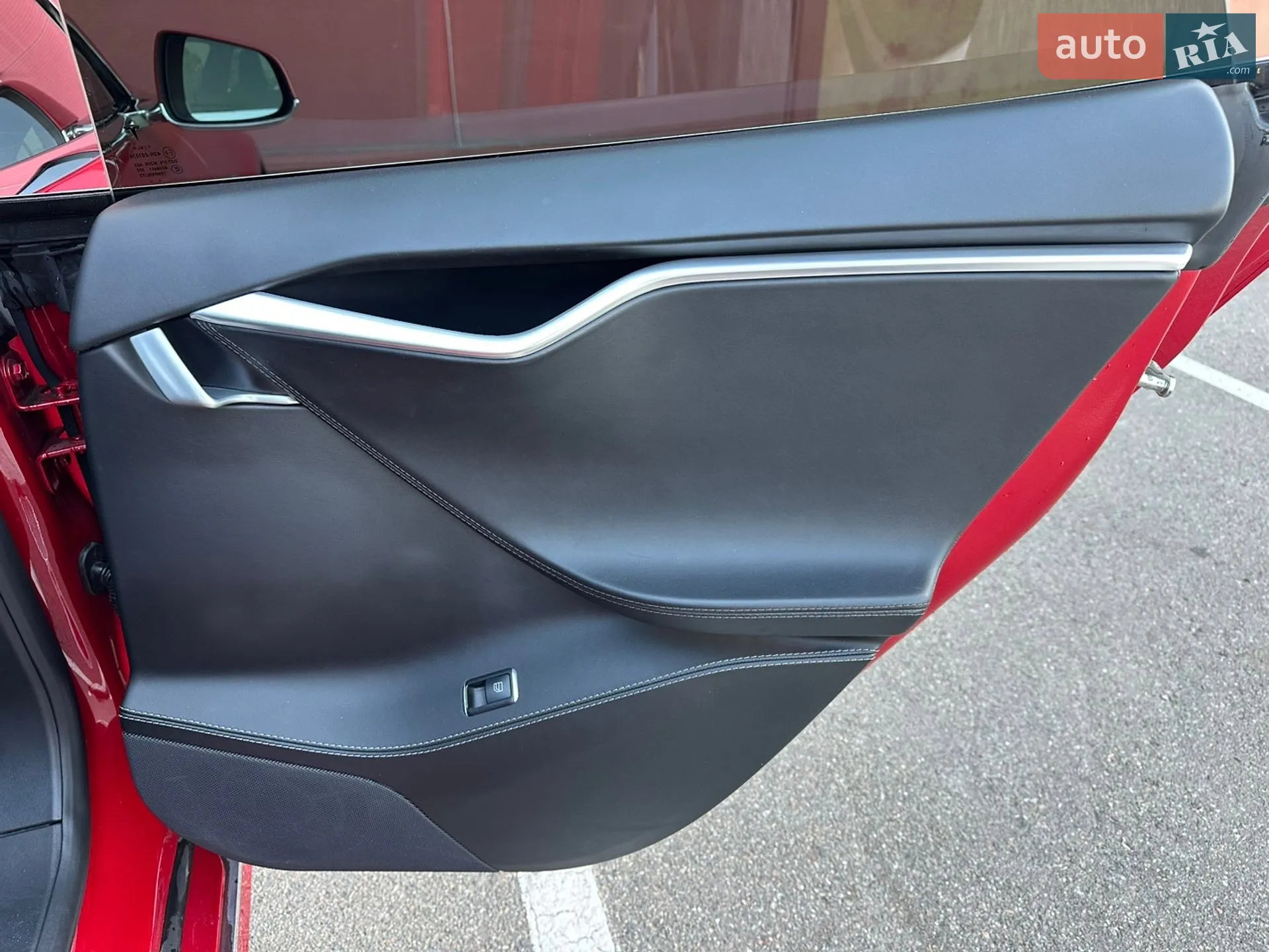 2016 Tesla Model S - мініатюра 20