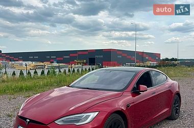 Лифтбек Tesla Model S 2017 в Макарове Лифтбек Tesla Model S 2017 в Макарове