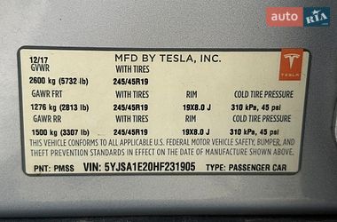Лифтбек Tesla Model S 2017 в Киеве