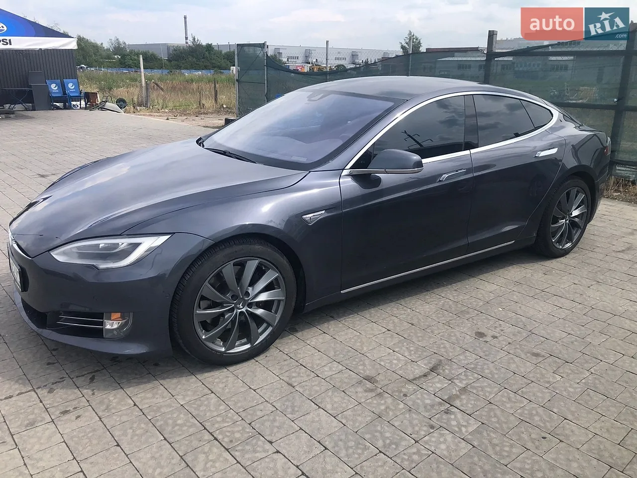 2015 Tesla Model S - мініатюра 20