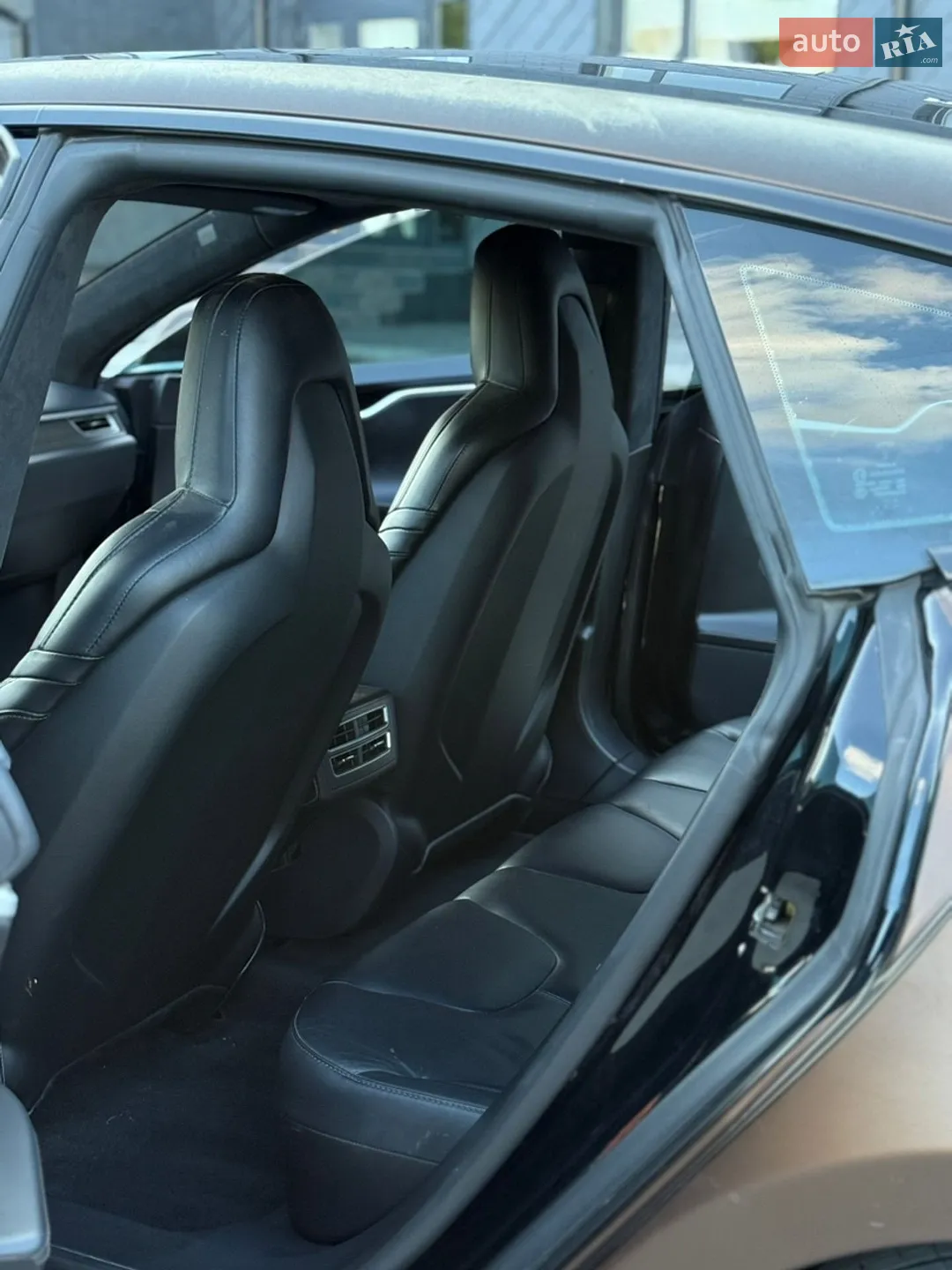 2016 Tesla Model S - мініатюра 8