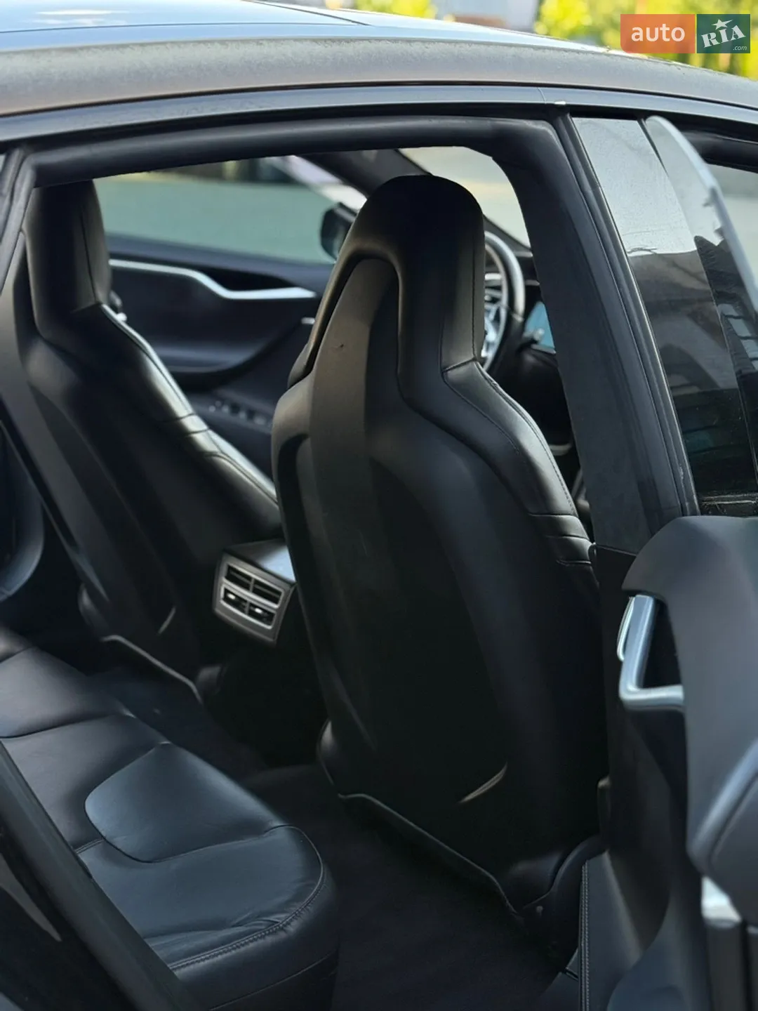 2016 Tesla Model S - мініатюра 10
