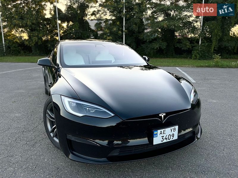 Tesla Model S 2022