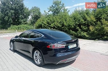 Ліфтбек Tesla Model S 2013 в Шепетівці