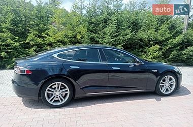 Ліфтбек Tesla Model S 2013 в Шепетівці