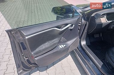 Ліфтбек Tesla Model S 2013 в Шепетівці