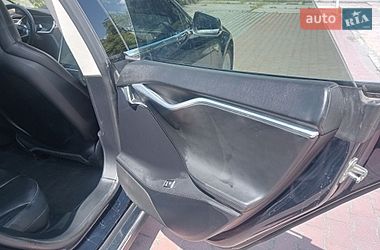 Ліфтбек Tesla Model S 2013 в Шепетівці