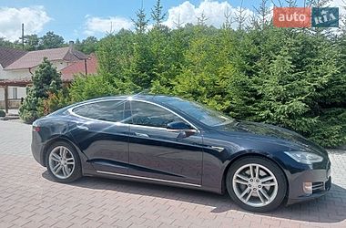 Ліфтбек Tesla Model S 2013 в Шепетівці