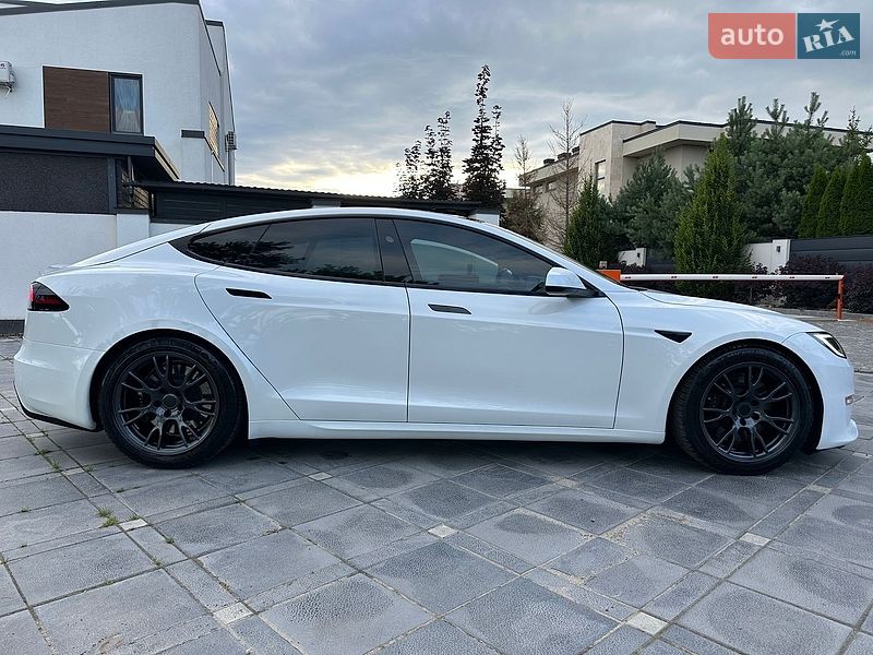 Лифтбек Tesla Model S 2023 в Львове фото 10 Лифтбек Tesla Model S 2023 в Львове