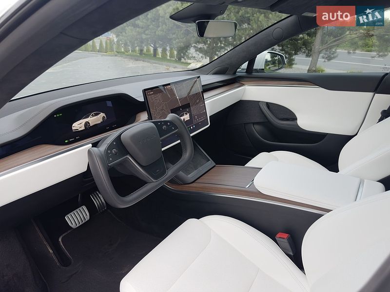 Лифтбек Tesla Model S 2023 в Львове фото 13 Лифтбек Tesla Model S 2023 в Львове