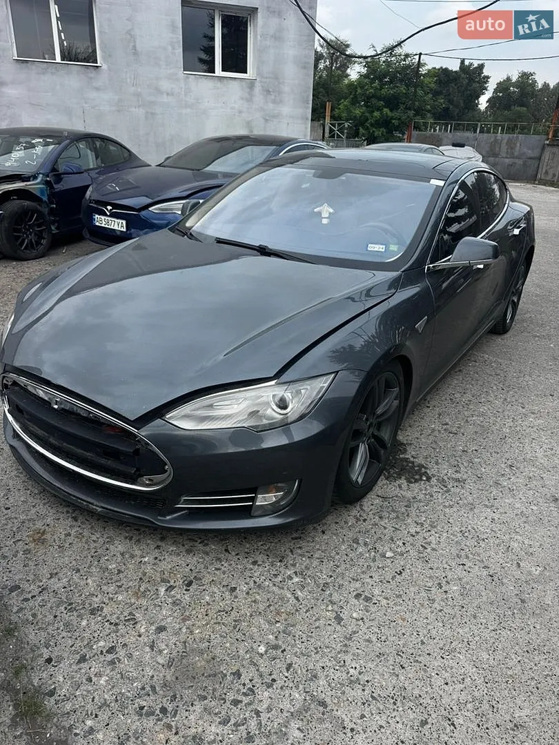 2013 Tesla Model S - мініатюра 2