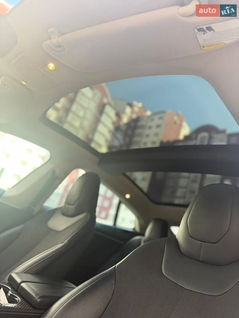 2015 Tesla Model S - мініатюра 13