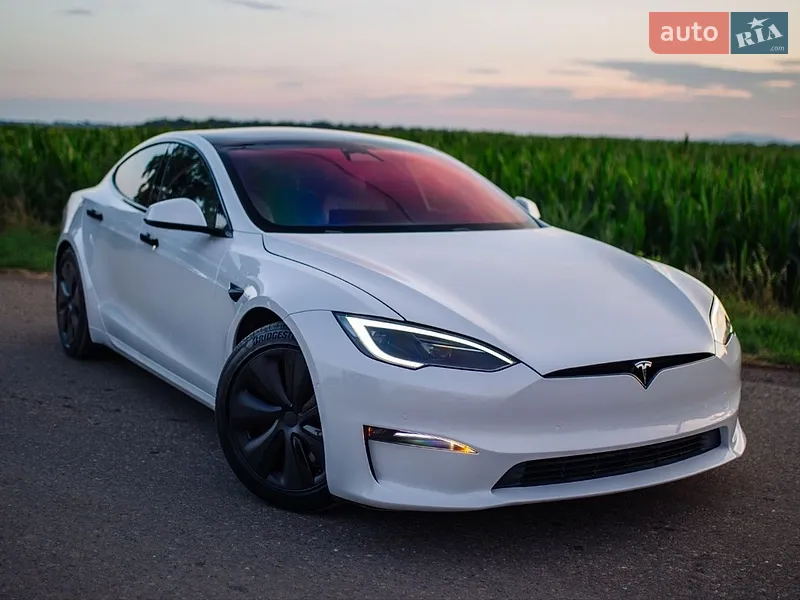 Tesla Model S 2022