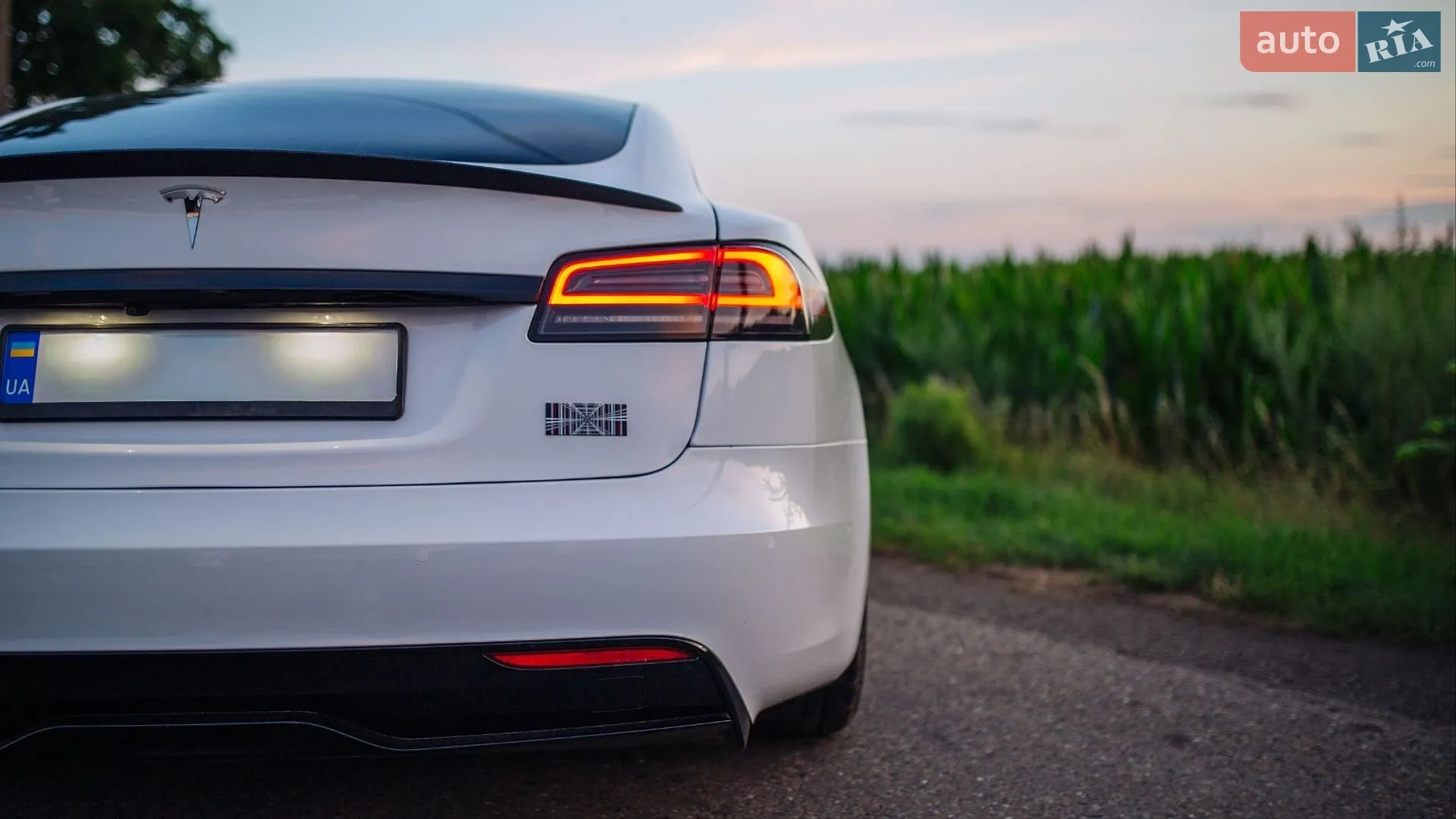 2022 Tesla Model S - мініатюра 13