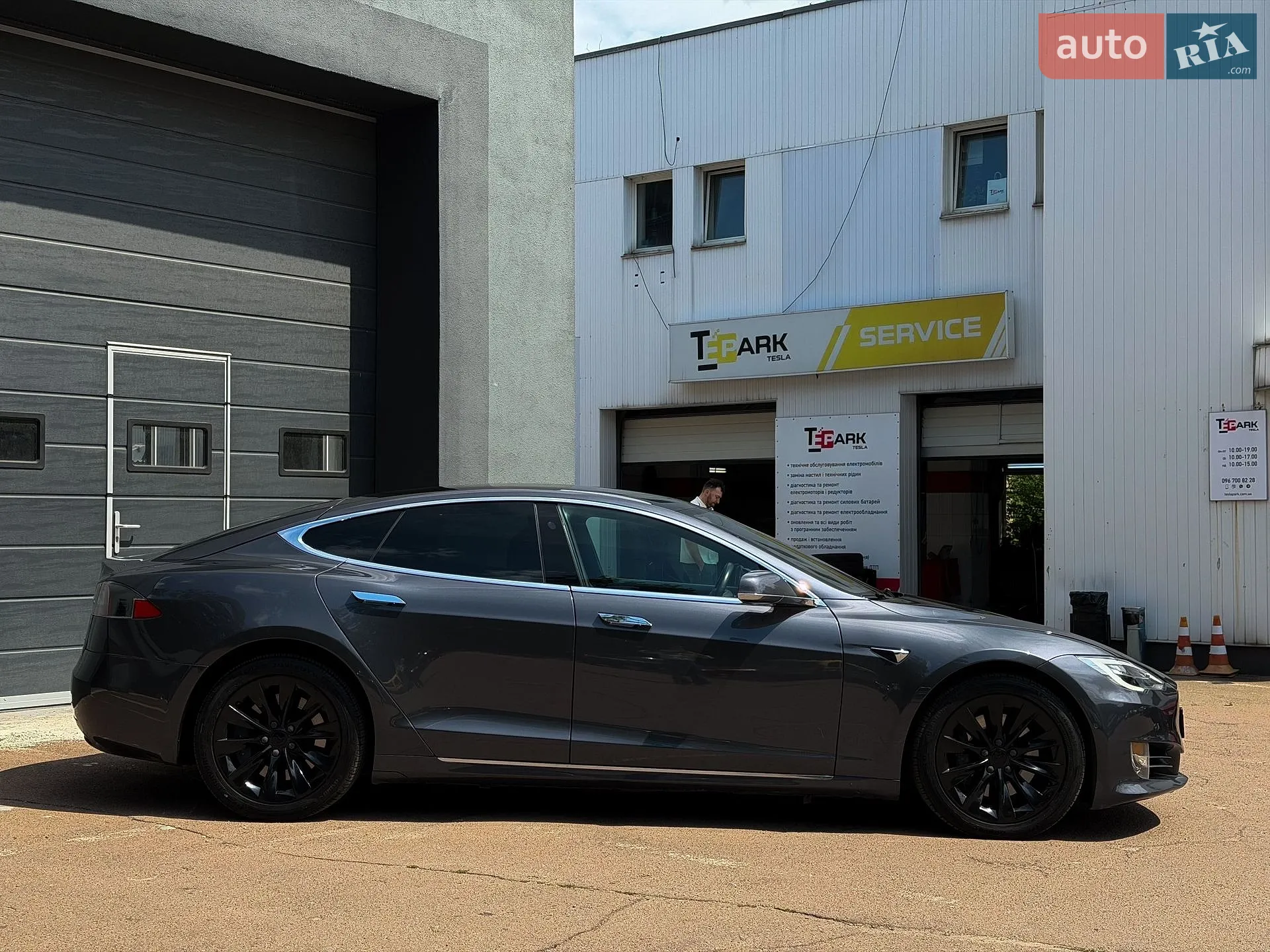 2019 Tesla Model S - мініатюра 10