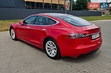 Ліфтбек Tesla Model S 2017 в Києві