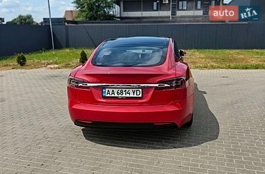 Ліфтбек Tesla Model S 2017 в Києві