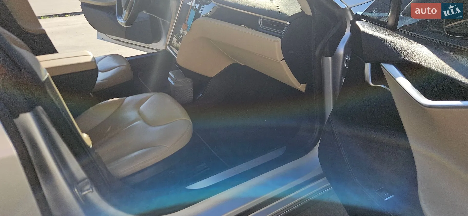 2015 Tesla Model S - мініатюра 9