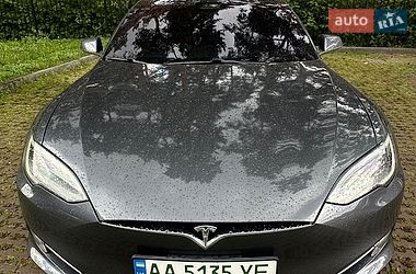 Ліфтбек Tesla Model S 2018 в Києві