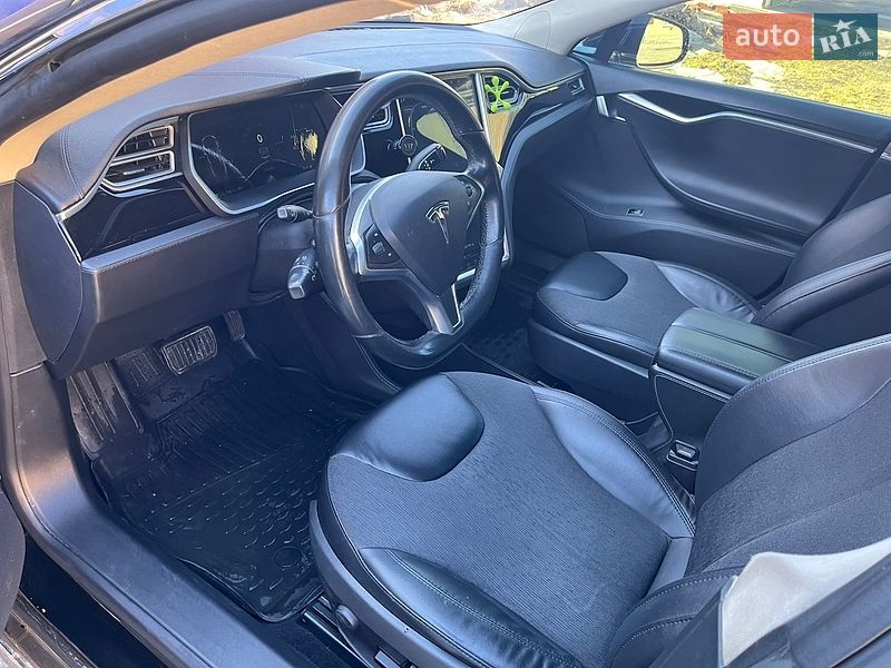 Лифтбек Tesla Model S 2014 в Белой Церкви