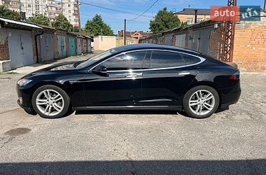 Лифтбек Tesla Model S 2014 в Белой Церкви