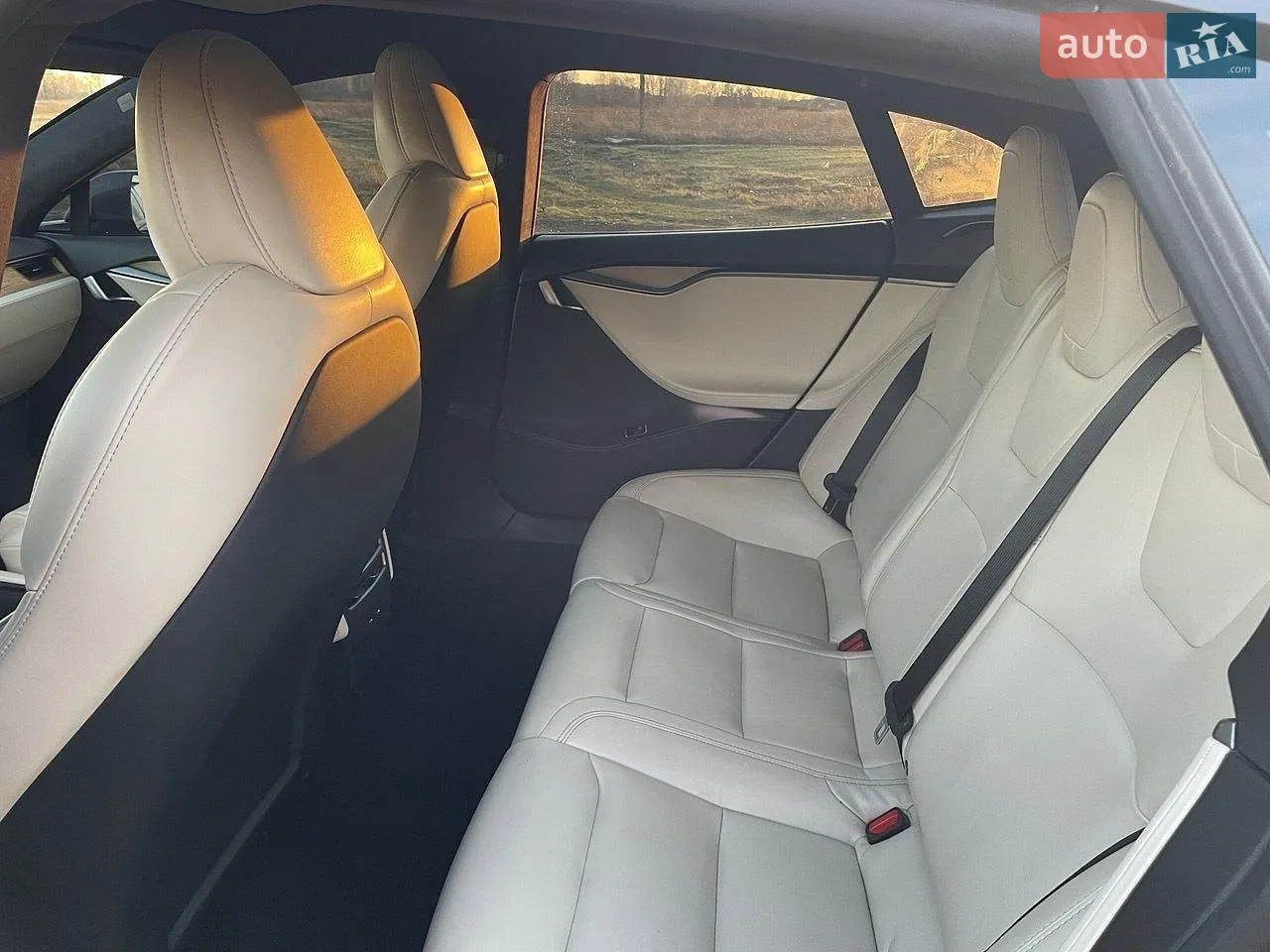 2020 Tesla Model S - мініатюра 11