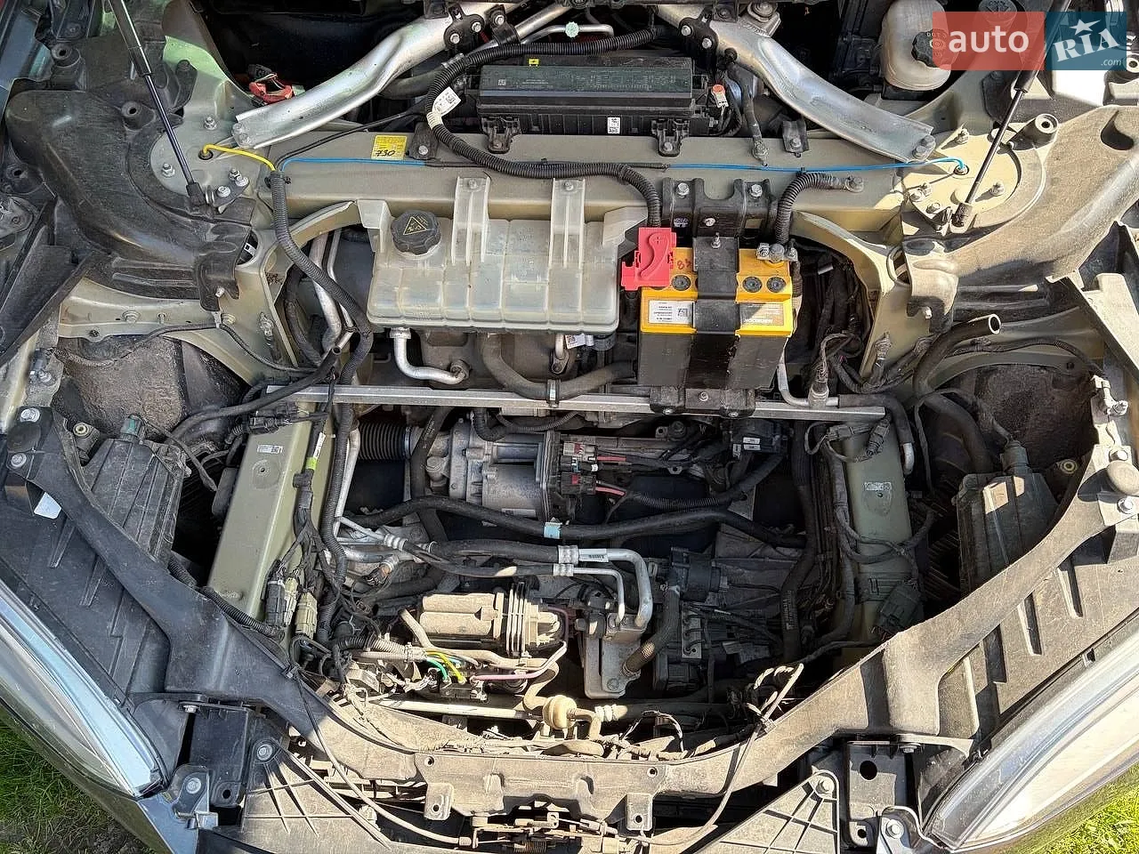 2020 Tesla Model S - мініатюра 17