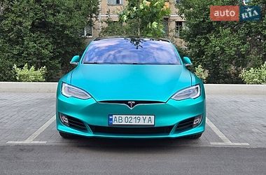 Ліфтбек Tesla Model S 2018 в Києві