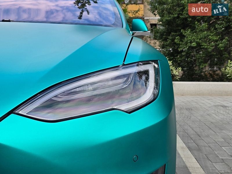 Ліфтбек Tesla Model S 2018 в Києві
