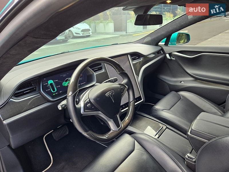 Ліфтбек Tesla Model S 2018 в Києві