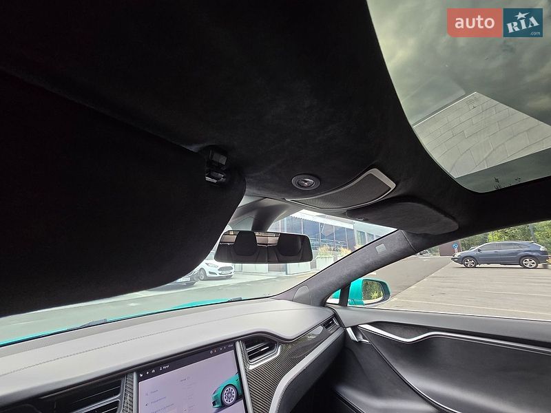 Ліфтбек Tesla Model S 2018 в Києві